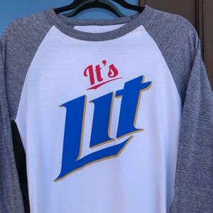 Bowery Supply "It's Lit" Baseball-Style T-Shirt M